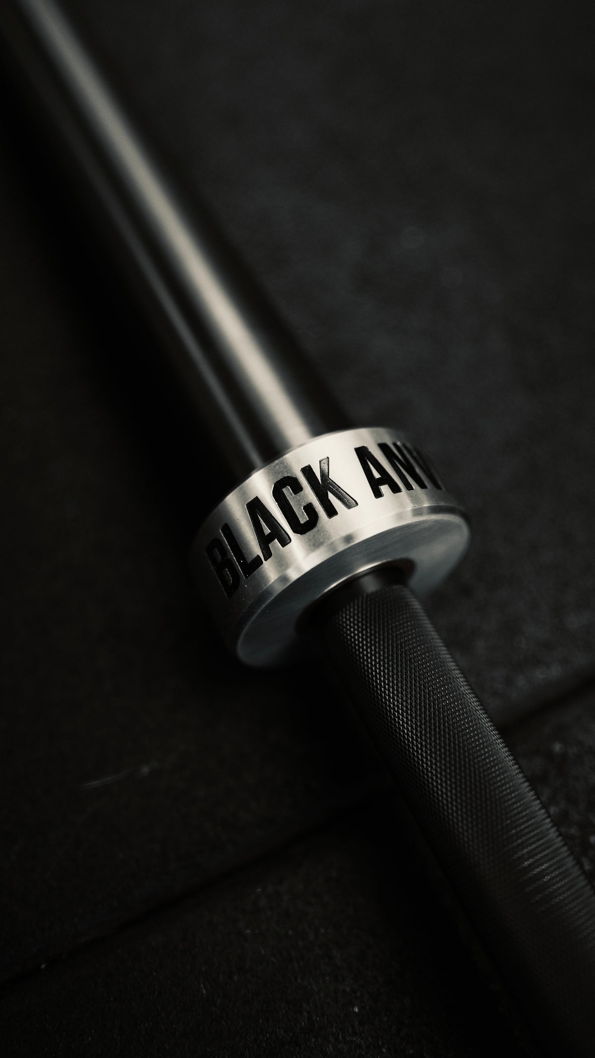 Black Anvil Foundry Series Bar stainless collar and knurl detail